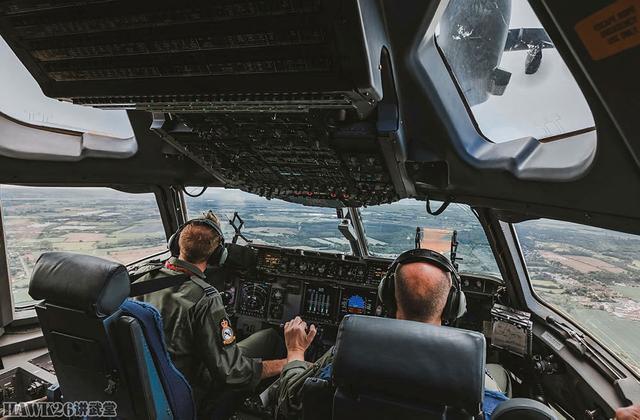 今晨体能课后，西汉姆强势反弹备战欧超杯，压力陡增，控场能力受关注(五集专题片香江永奔流)